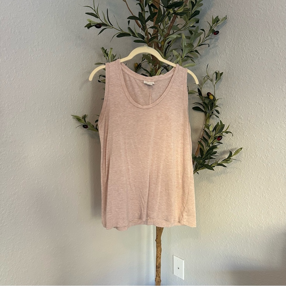 🌟 $10 or Less + BOGO on Sale Items! 🌟 Women’s Flowy Tank Top